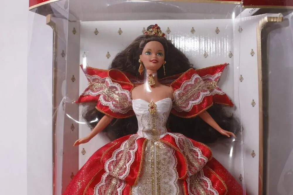 1997 Mattel Barbie Happy Holidays Doll Christmas Collectible Damaged Box ~
